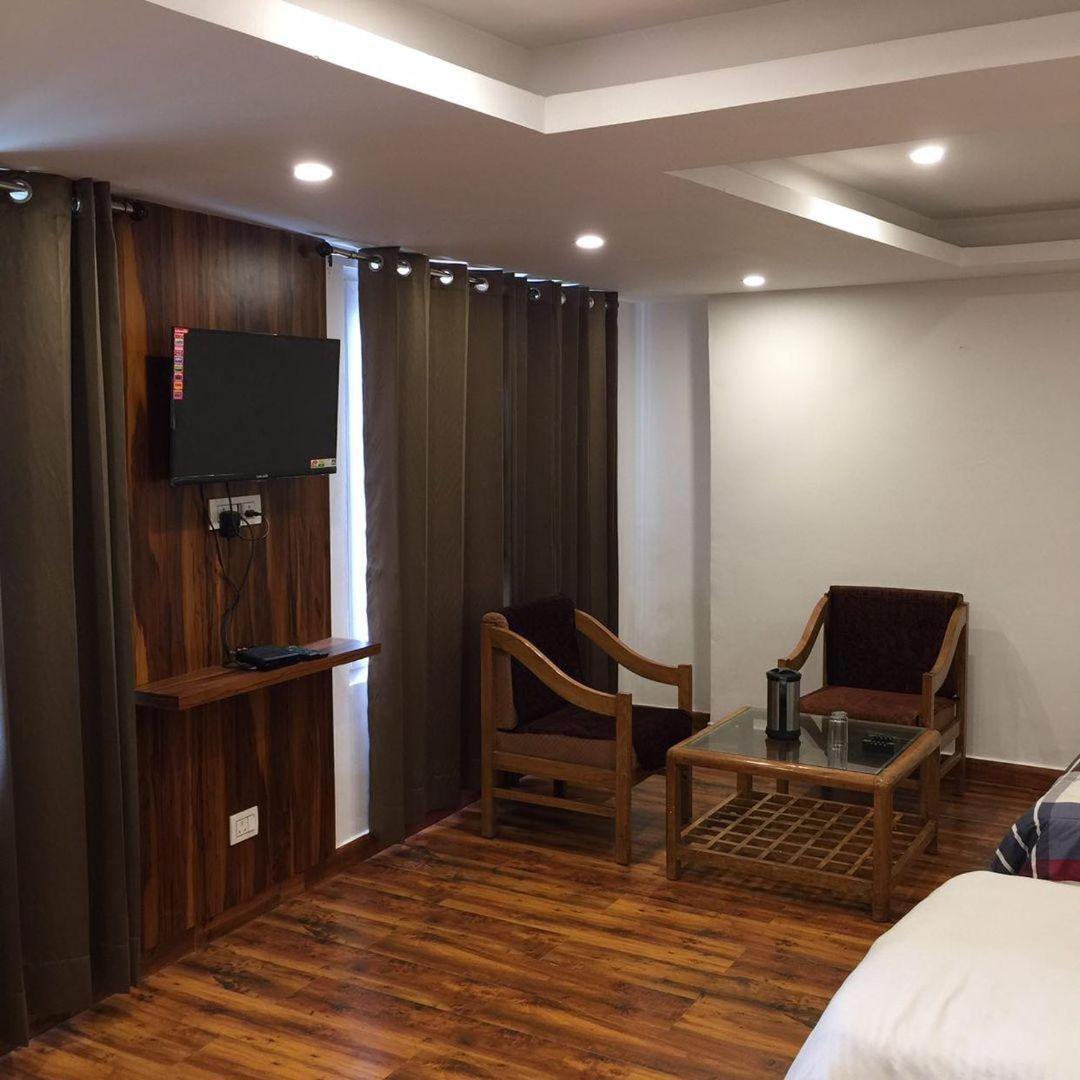 Castle View Hotel Mussoorie Exterior photo
