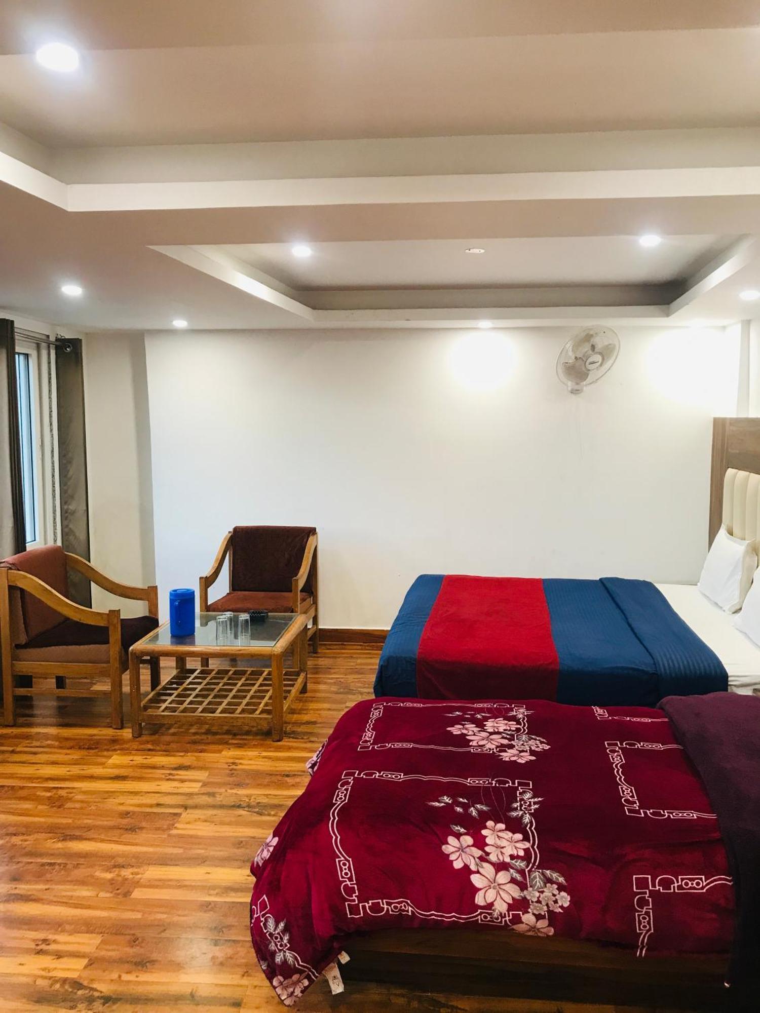 Castle View Hotel Mussoorie Room photo