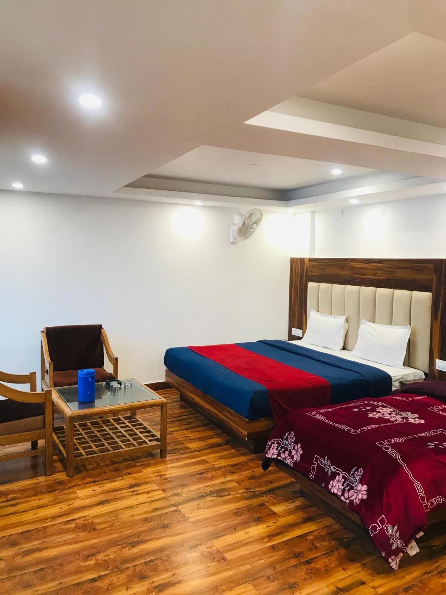 Castle View Hotel Mussoorie Room photo