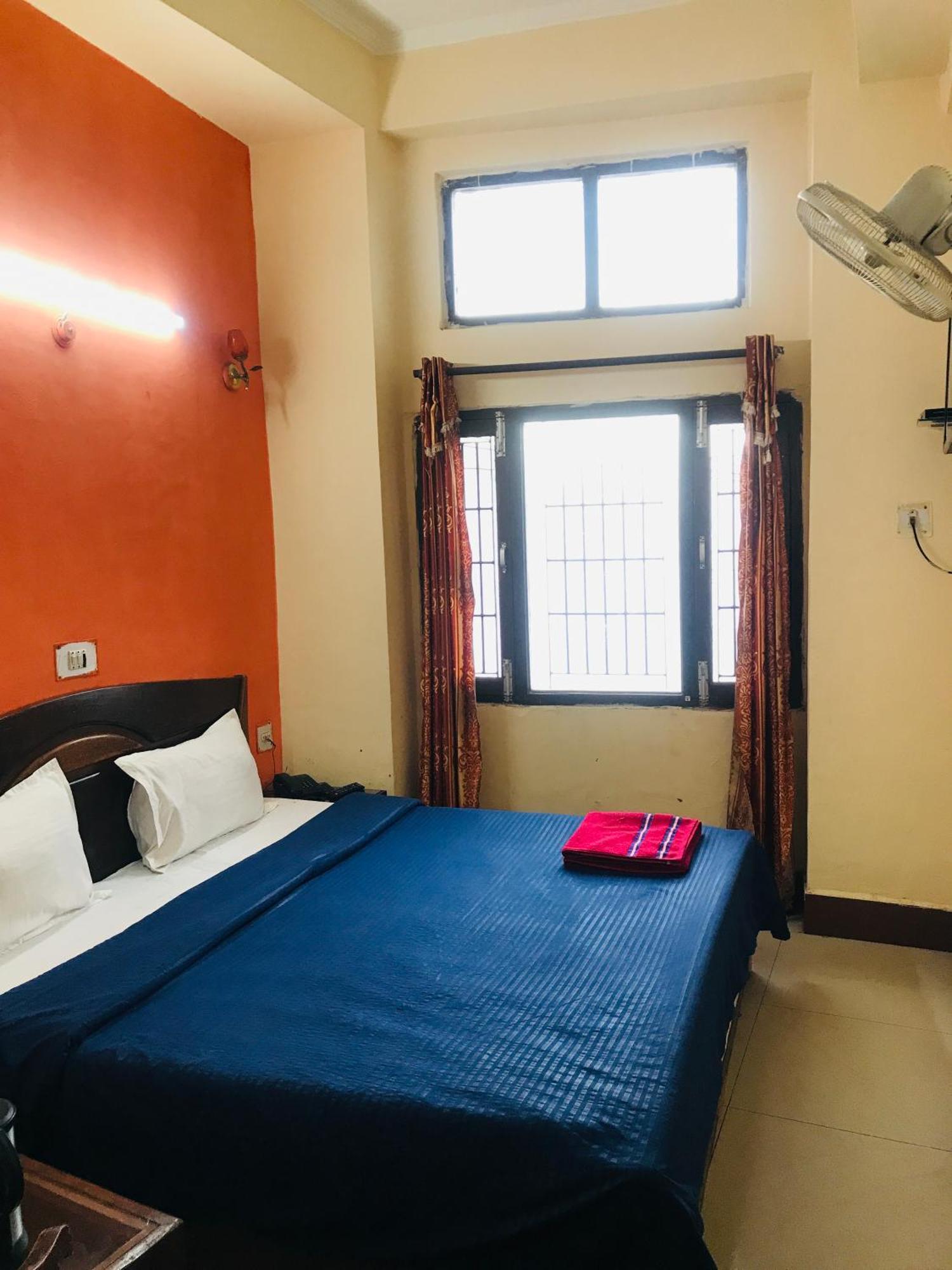 Castle View Hotel Mussoorie Exterior photo
